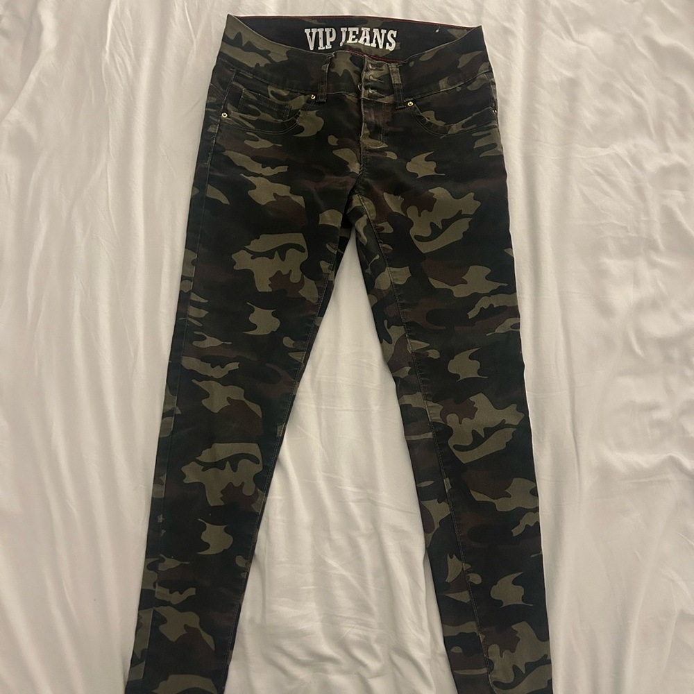 VIP Women's Camouflage Skinny Jeans